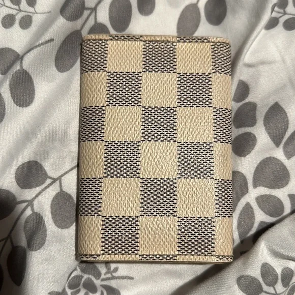 Louis Vuitton keyholder